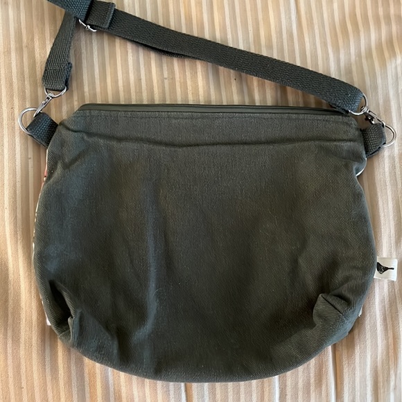 Sparrow Design Studio crossbody floral bag - Picture 3 of 5